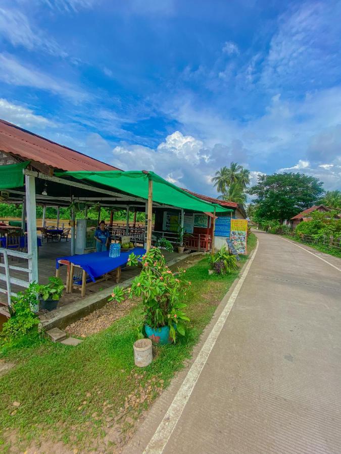 Souksanh Guesthouse Ban Donsom Exterior photo